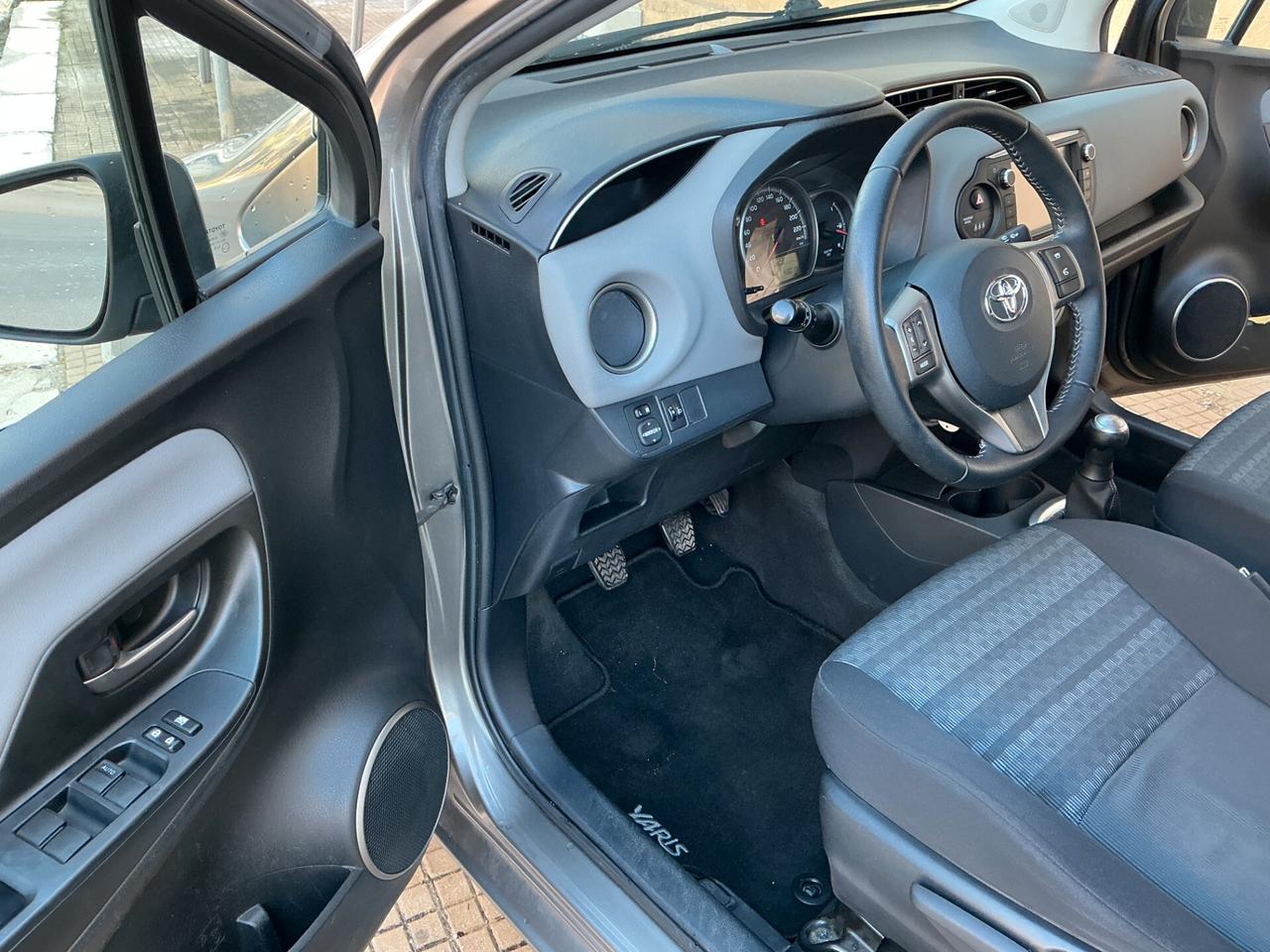 Toyota Yaris 1.0 5 porte Active