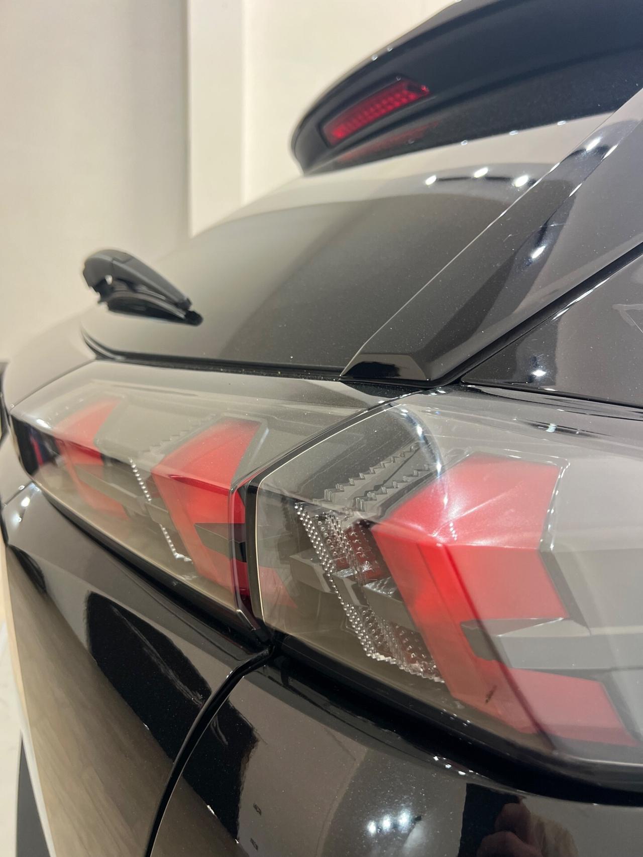 Peugeot 2008 BlueHDi 130 S&S EAT8 Allure Pack