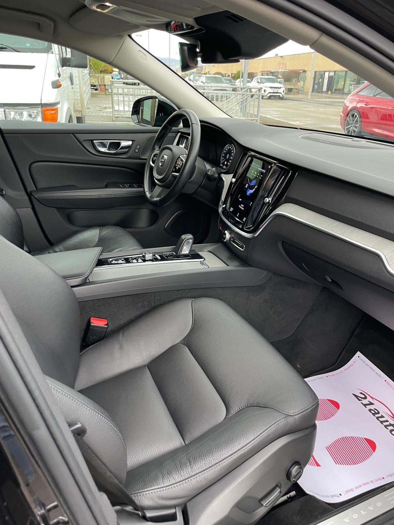 Volvo V60 Cross Country B4 (d) AWD Geartronic Business Pro Line