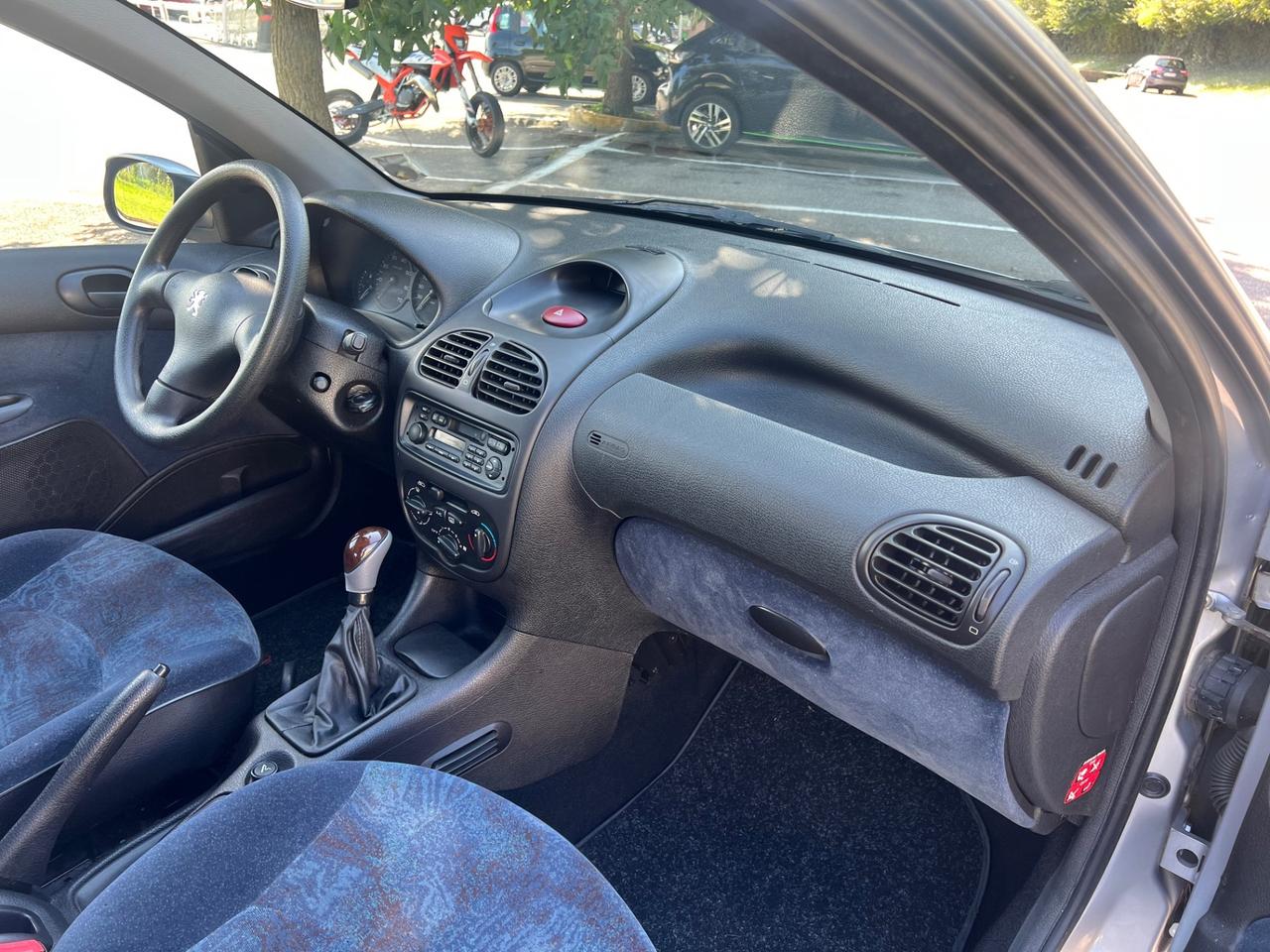Peugeot 206 1.4 3p. XR