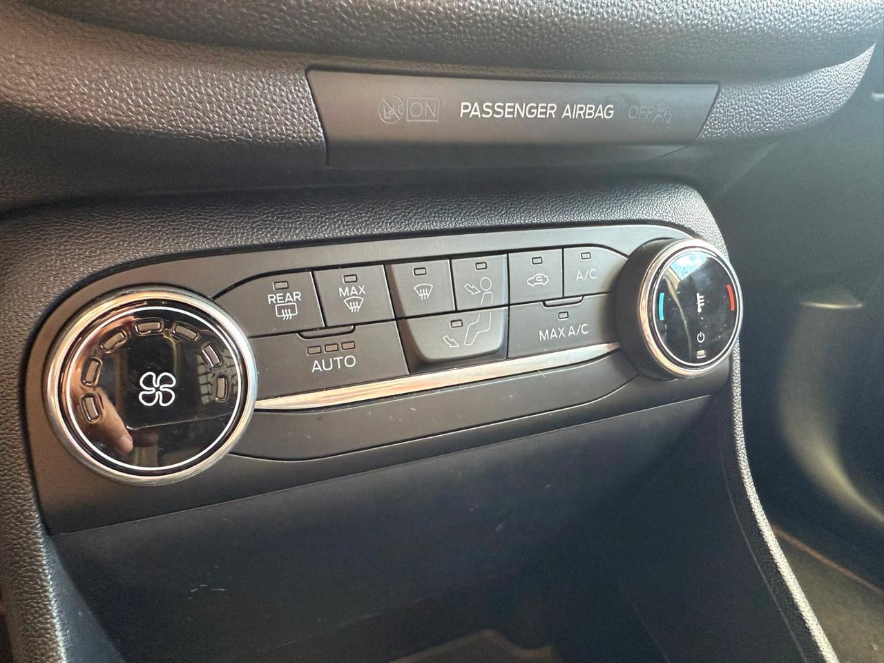 Ford Fiesta 1.0 Ecoboost Hybrid 125 CV 5 porte ST-Line