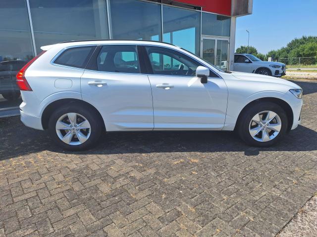 Volvo XC60 XC60 II 2022 2.0D b4 197cv Core Automatica - IVA deducibile