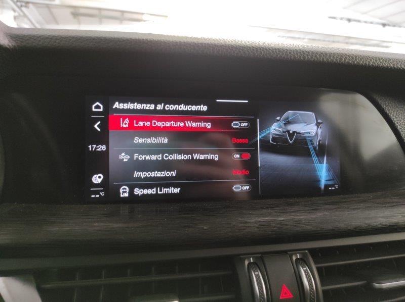 ALFA ROMEO Stelvio - Stelvio 2.2 Turbodiesel 190 CV AT8 Q4 Business