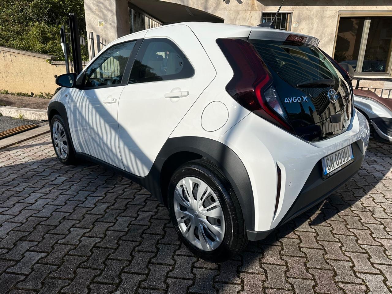 Toyota Aygo X C.AUT. 5 porte Active 04/23 KM.18586