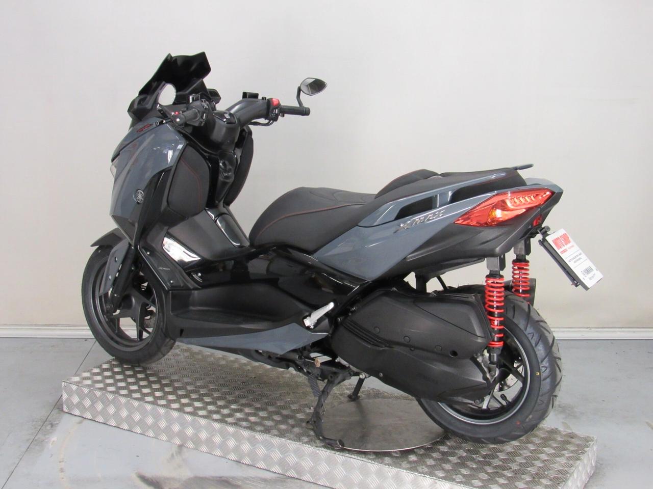 Yamaha X-Max 300 ABS TECH MAX POWER GREY