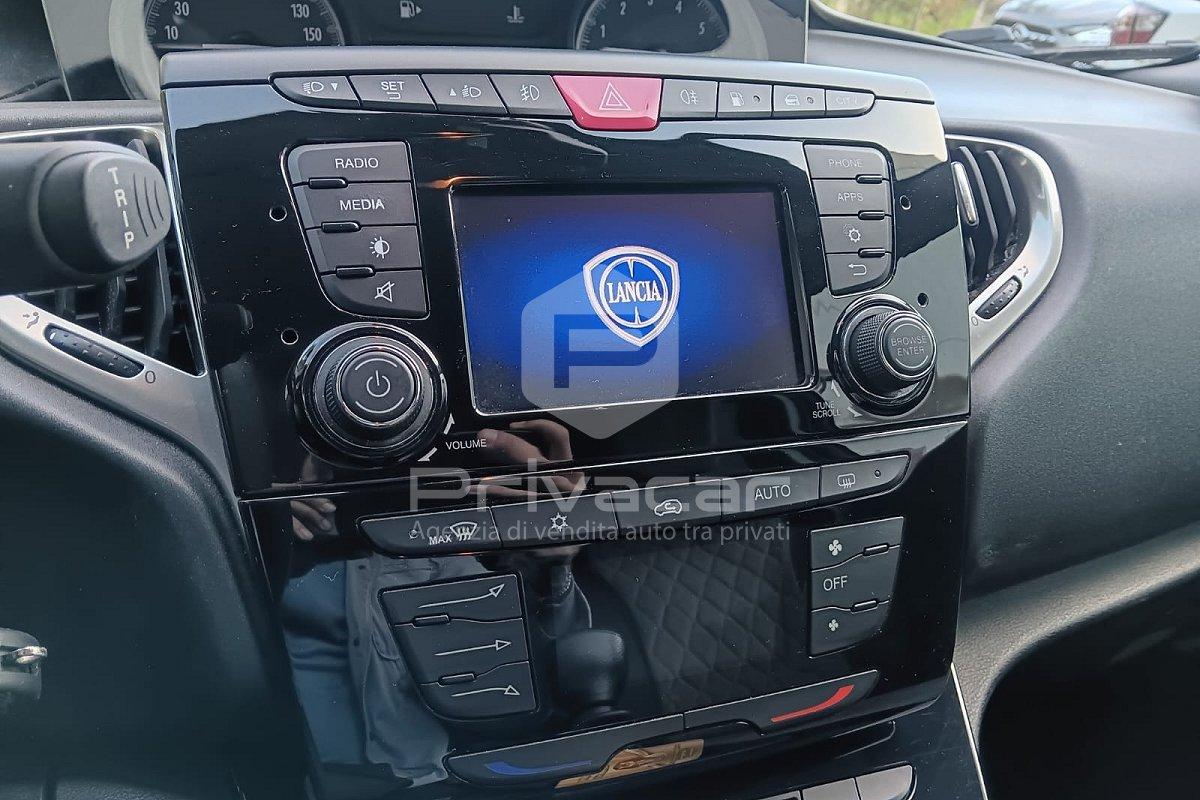 LANCIA Ypsilon 1.2 69 CV 5 porte GPL Ecochic Gold