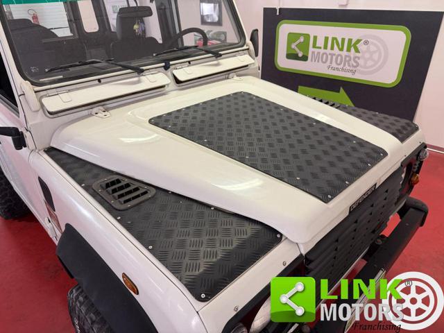 LAND ROVER Defender 90 2.5 Td5 S.W.