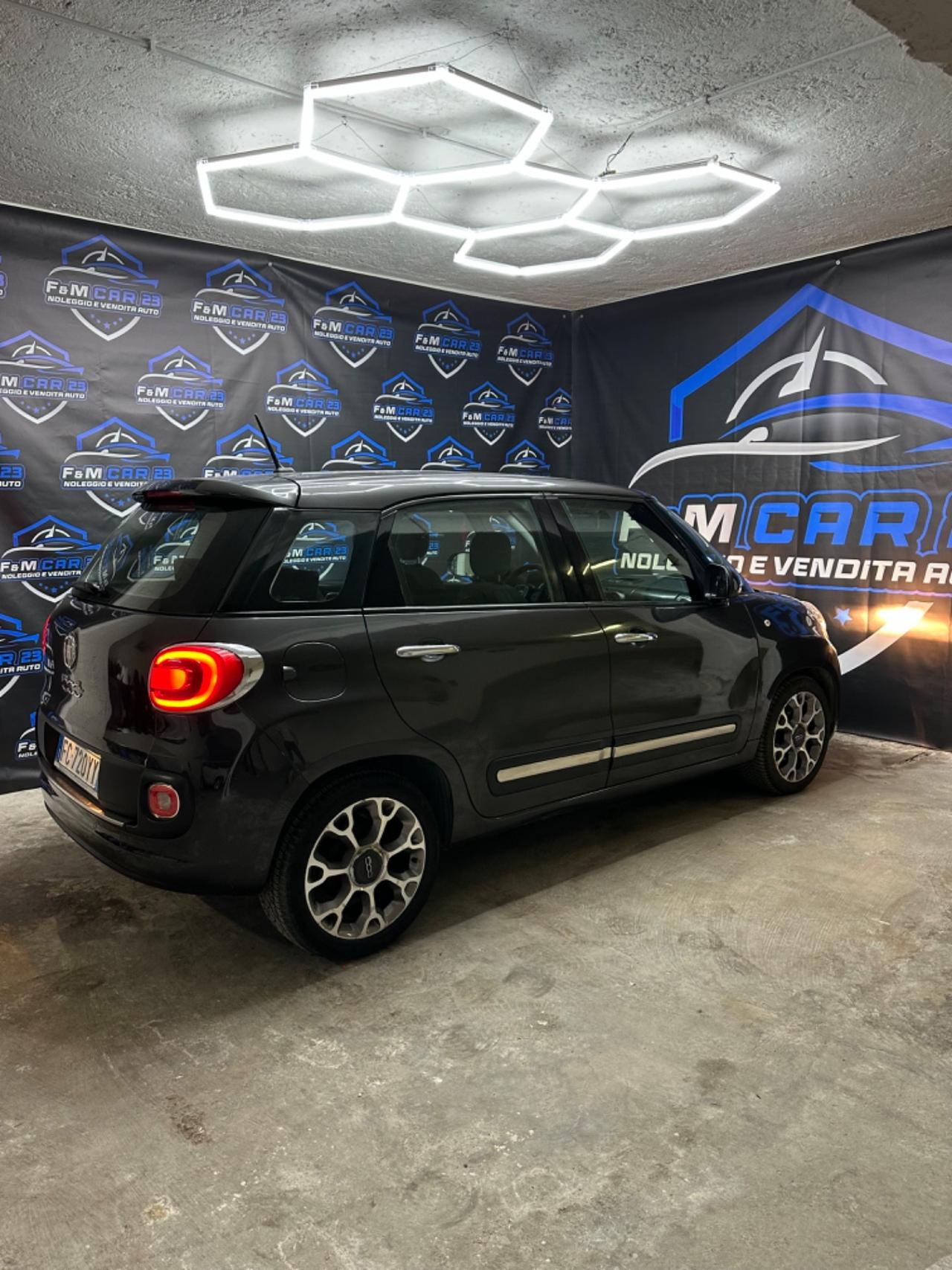 Fiat 500L automatica neopatentato garanzia