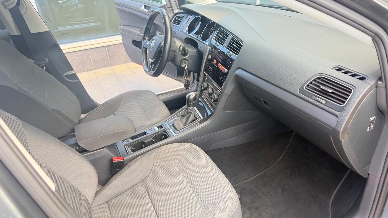 Volkswagen Golf Variant 1.6 TDI 115 CV Business BlueMotion Technology