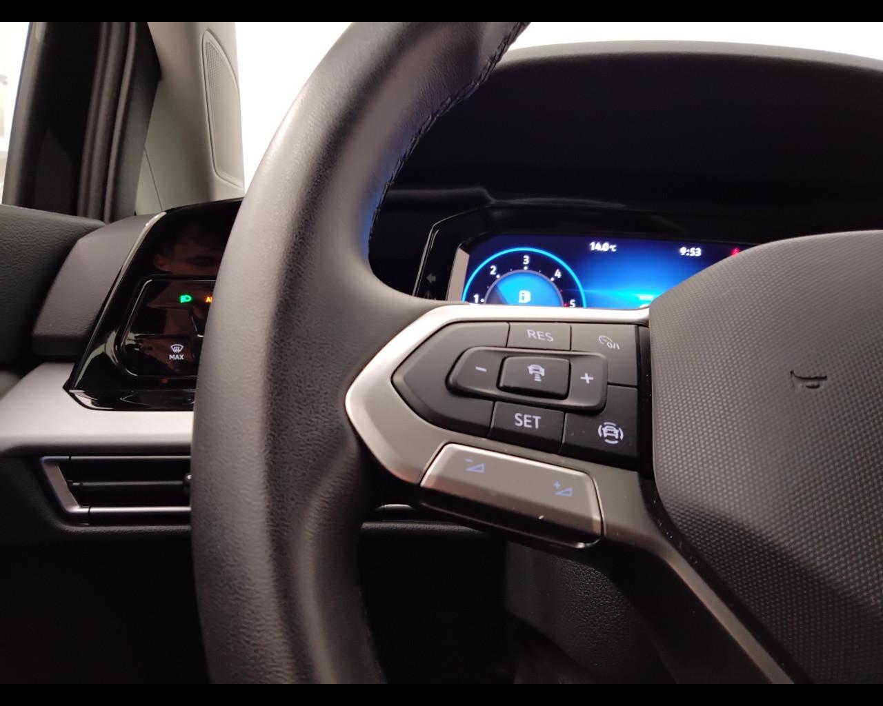 VOLKSWAGEN Golf VIII 2020 - Golf 2.0 tdi Life 115cv dsg