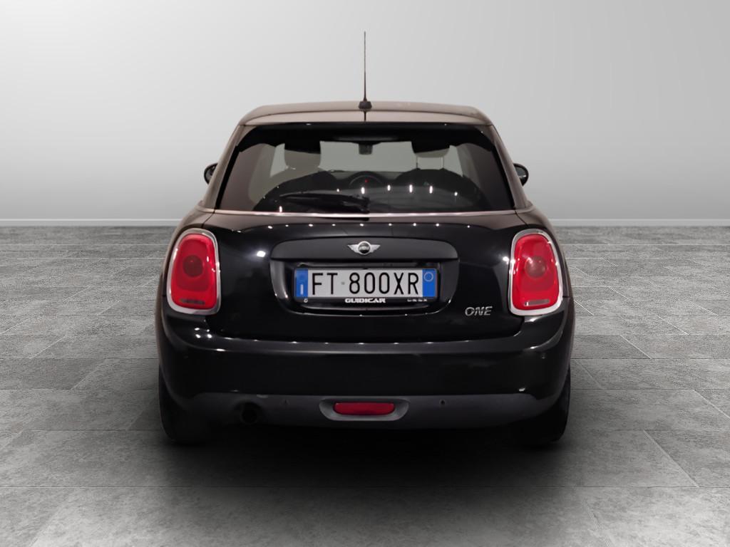 MINI Mini IV F55-F56 2014 - Mini 1.2 One 75cv 5p