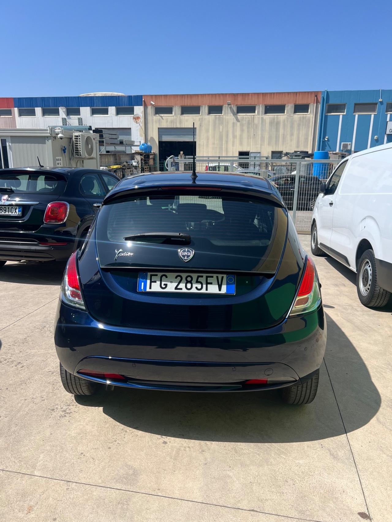 Lancia Ypsilon 1.2 69 CV 5 porte S&S Gold