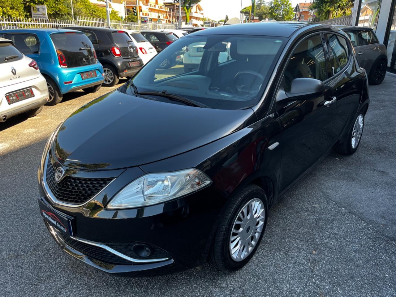 Lancia Ypsilon 1.2 69 CV 5 porte