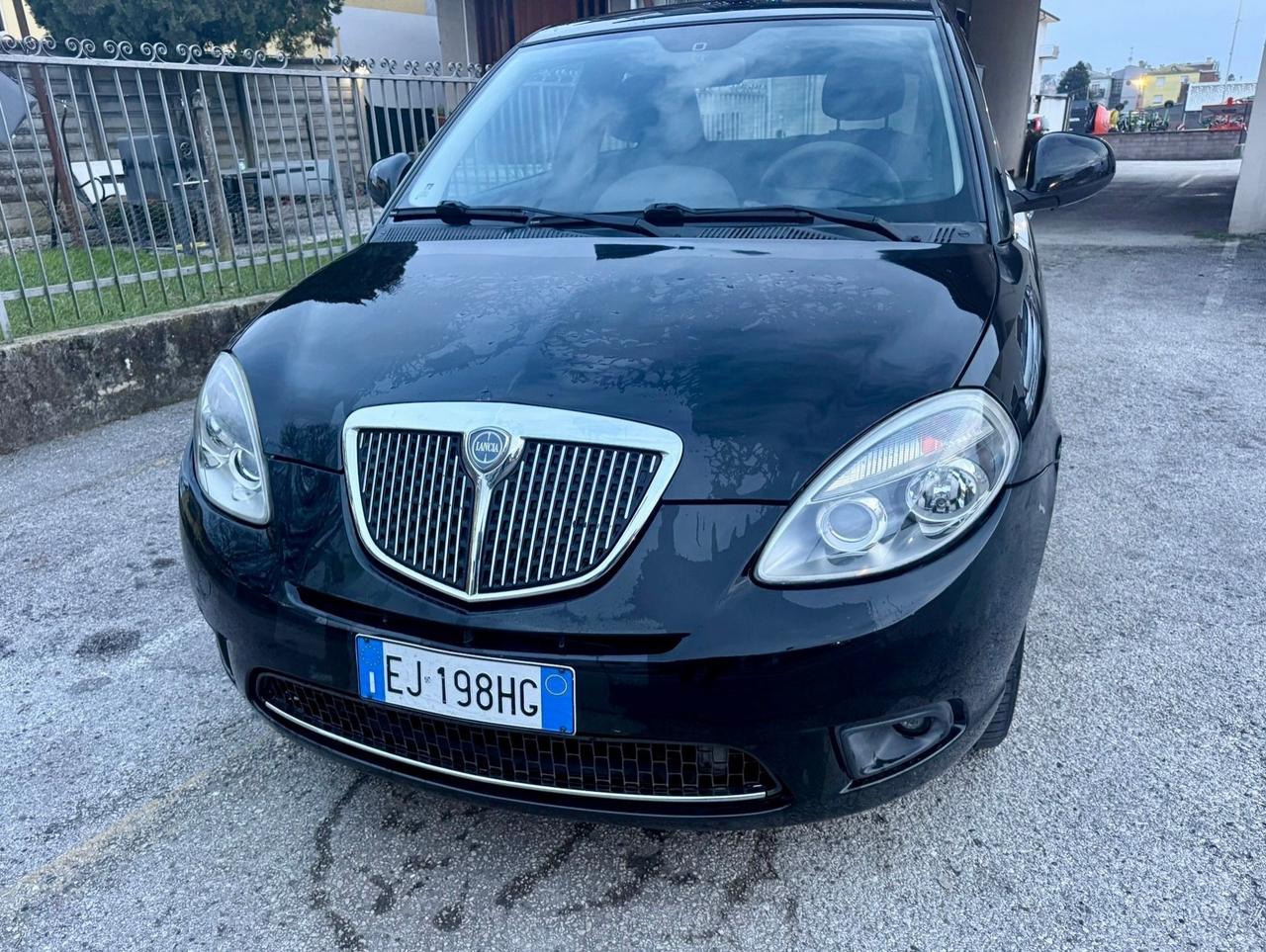 Lancia Ypsilon 1.4 Platinum Ecochic GPL