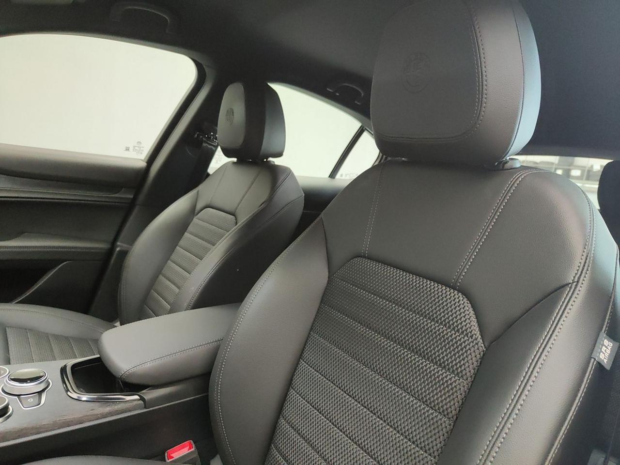 ALFA ROMEO Stelvio 2023 2.2 TD 210CV SPRINT AT8 Q4