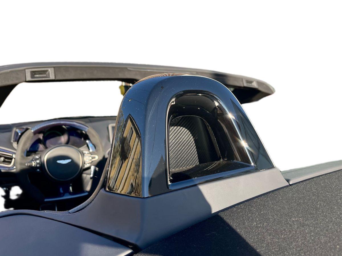 ASTON MARTIN V12 VANTAGE ROADSTER
