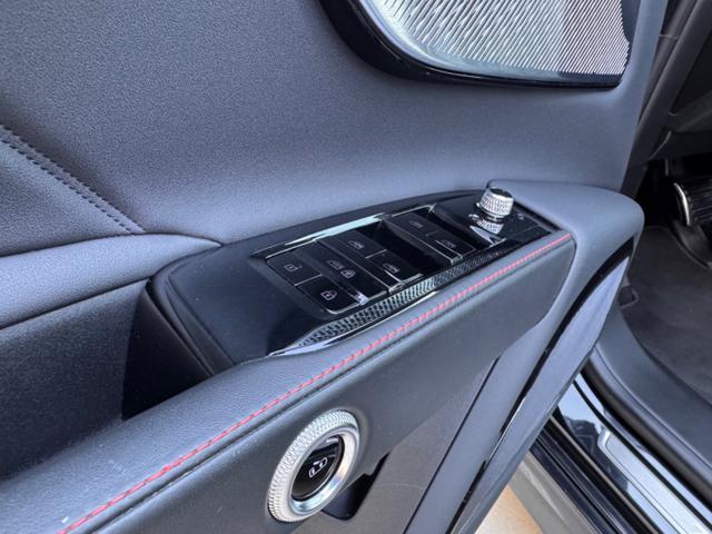 MASERATI Grecale V6 530 CV AWD TROFEO FULL TETTO HEADUP 4TELEC360