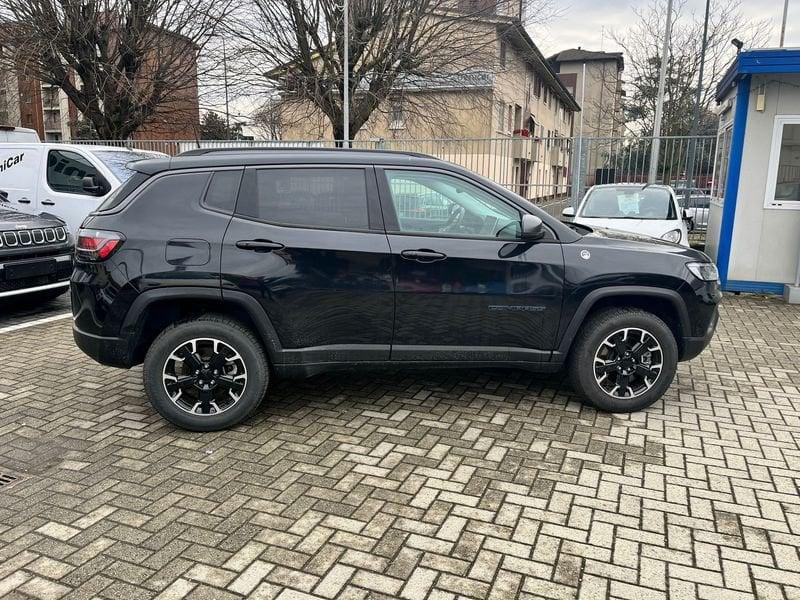 Jeep Compass 1.3 T4 240CV PHEV AT6 4xe Trailhawk