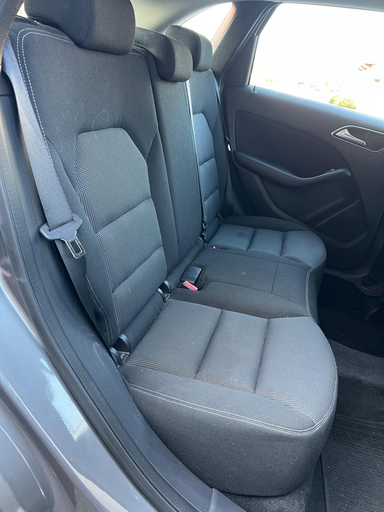 Mercedes-benz B 180 CDI BlueEFFICIENCY Executive