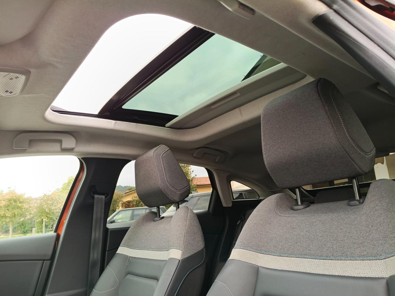 Citroen C4 BlueHDi 130CV S&S EAT8 Shine TETTO APRIBILE