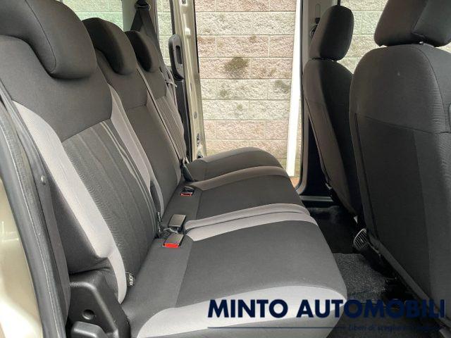 FIAT Doblo 1.6 MJT 120CV 7 POSTI UNIPROPRIETARIO SENS. PARCH