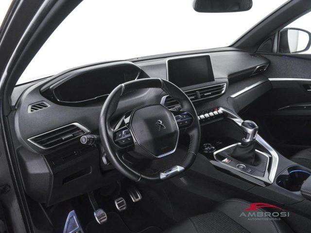 PEUGEOT 5008 BlueHDi 130 S&S GT Line