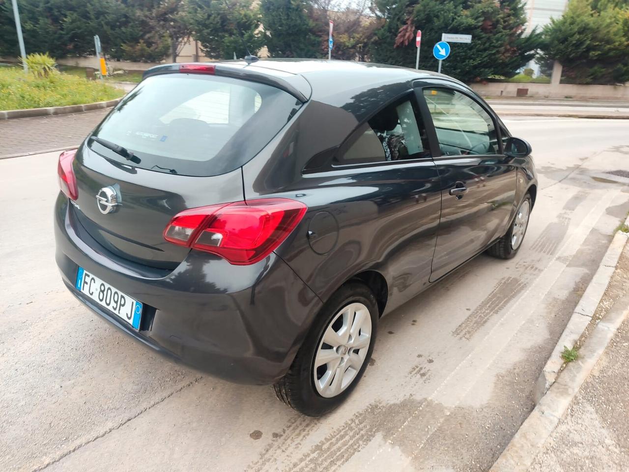 Opel Corsa 1.2 BENZINA (KM 42000)