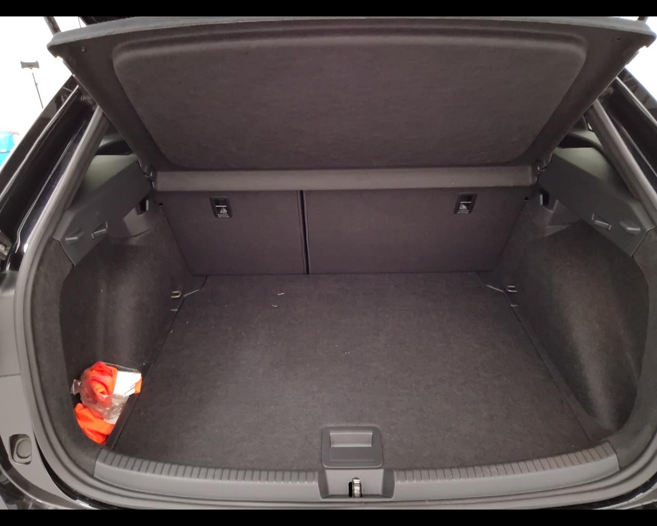 VOLKSWAGEN Taigo - Taigo 1.0 tsi R-Line 110cv