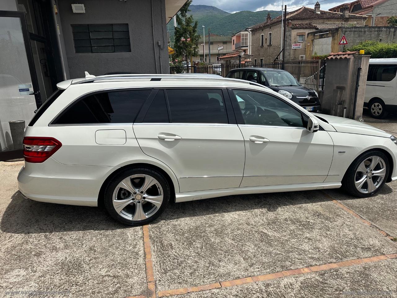 MERCEDES-BENZ E 220 CDI S.W. BlueEFFICIENCY Avantgarde