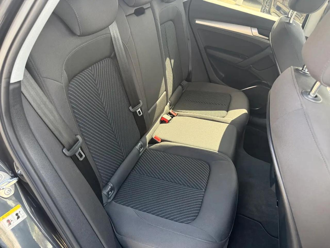 Audi Q5 Sportback 40 2.0 tdi mhev 12V Business Advanced