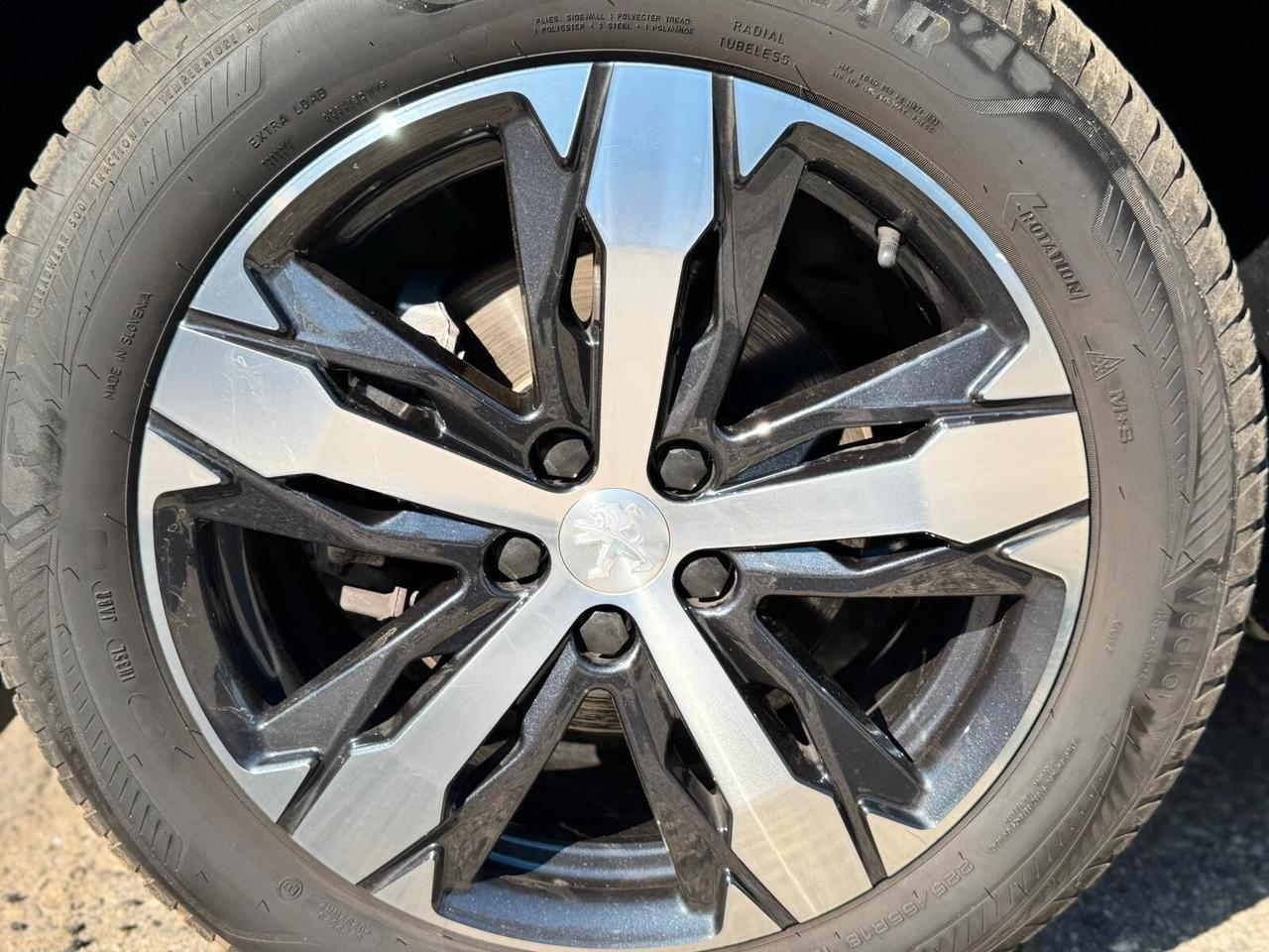 Peugeot 3008 BlueHDi 130 S&S EAT8 Allure