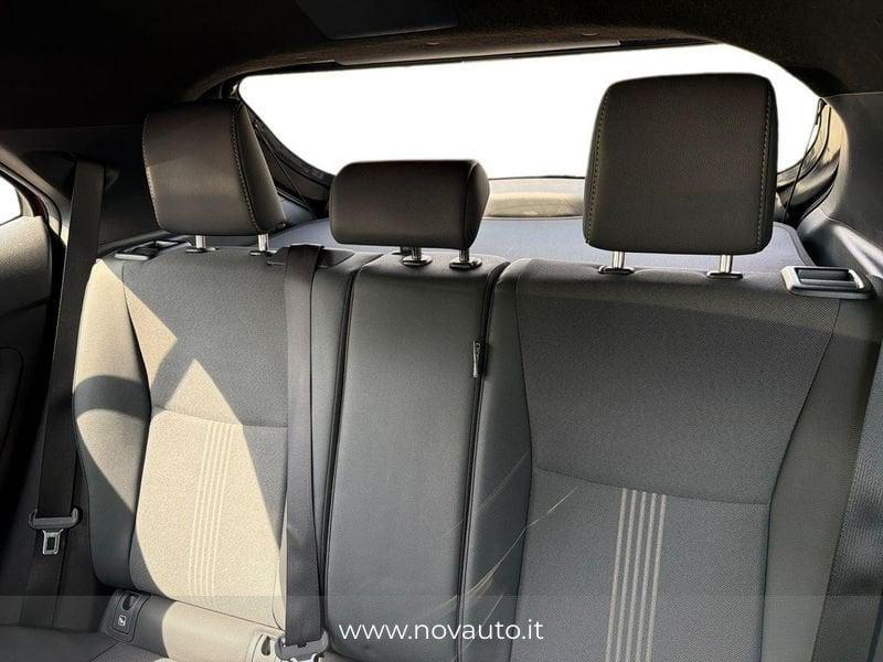 Toyota Yaris Cross 1.5H (116 CV) E-CVT Adventure