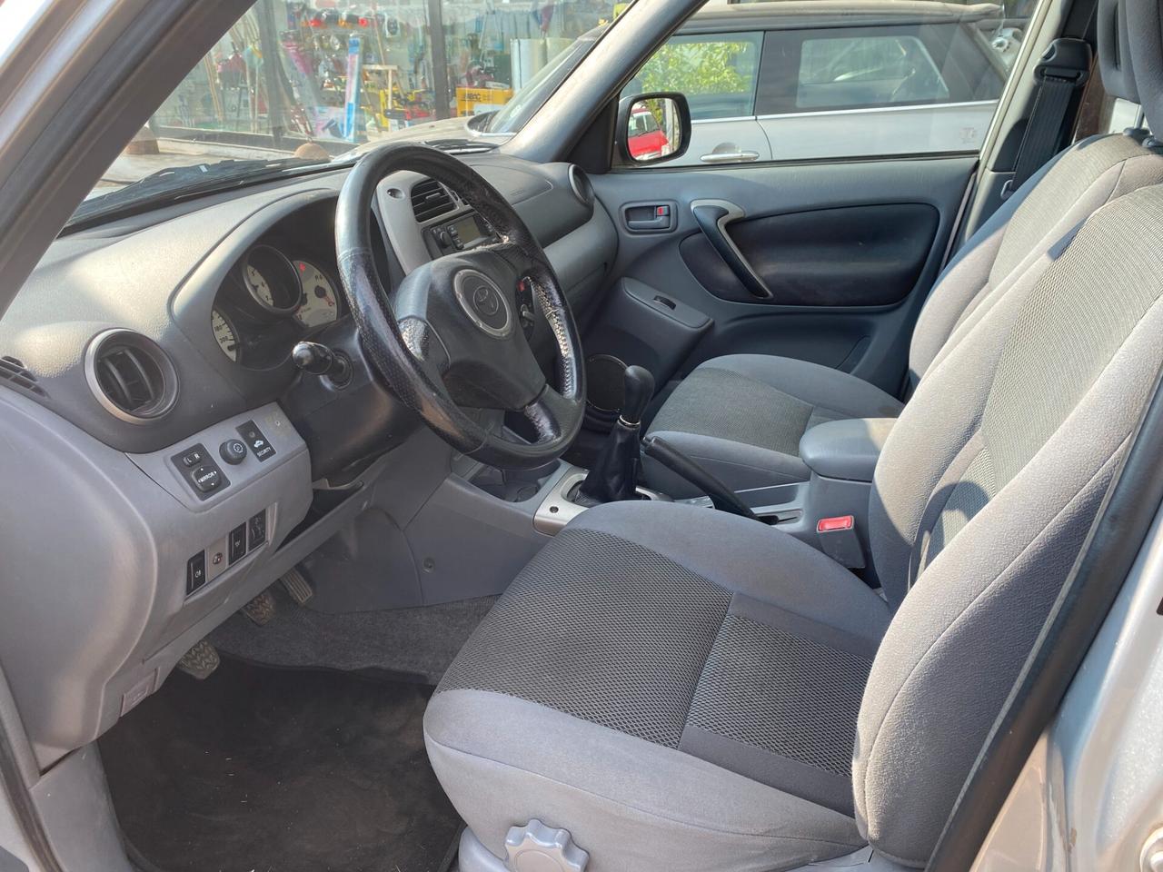 Toyota RAV 4 RAV4 2.0 Tdi D-4D cat 5 porte Sol