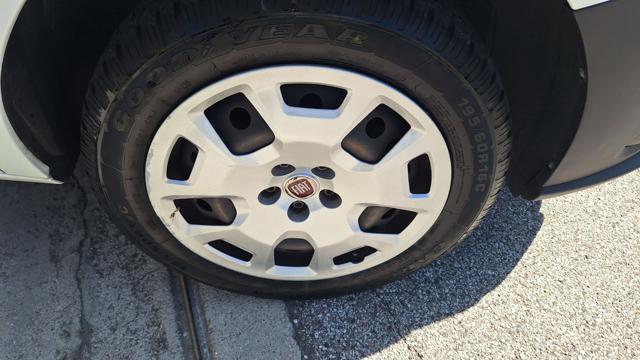 FIAT Doblo Doblò 1.4 T-Jet PC-TN 3POSTI Lounge N°GA026