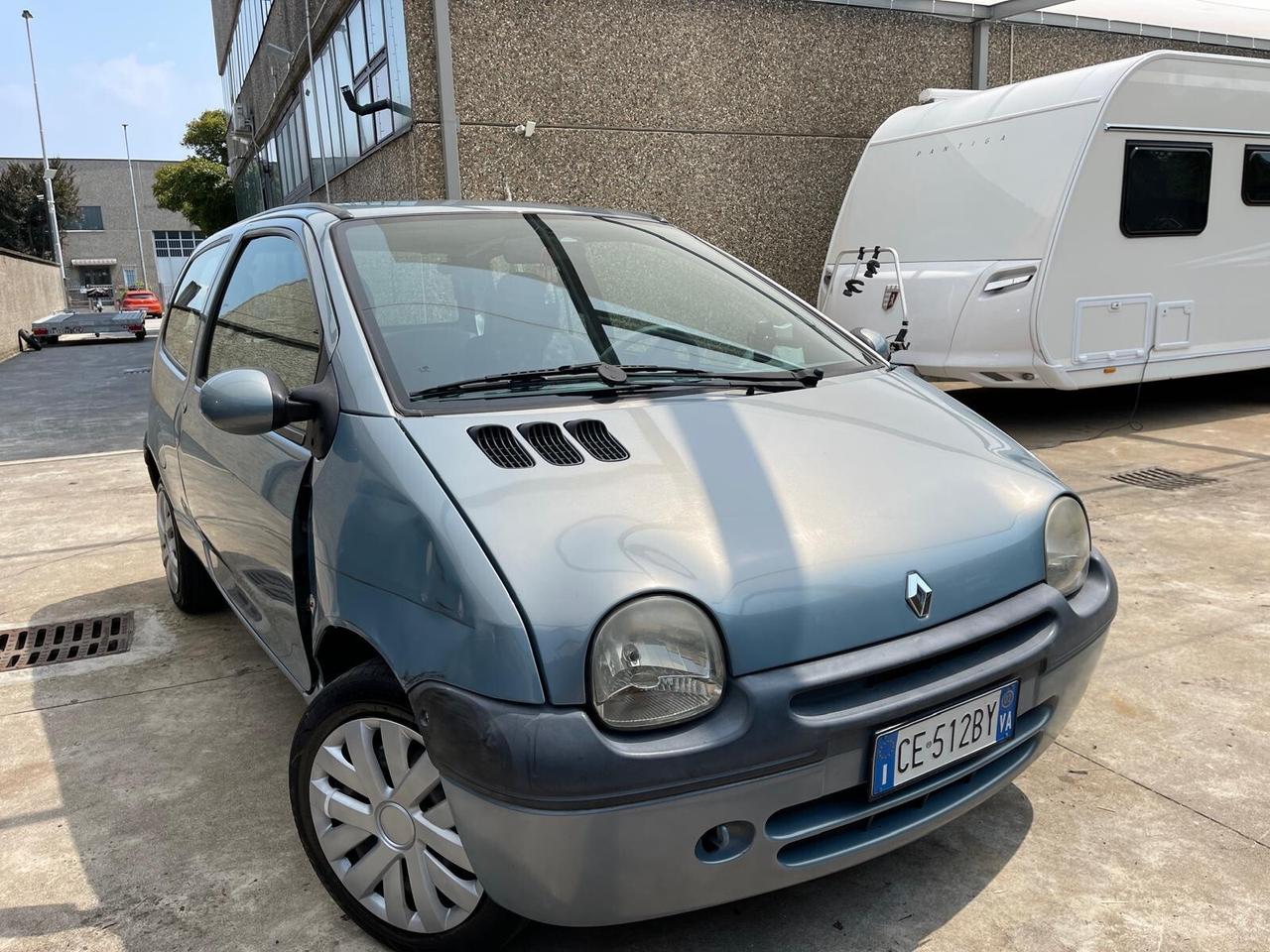 Renault Twingo 1.2i benzina neopatentati