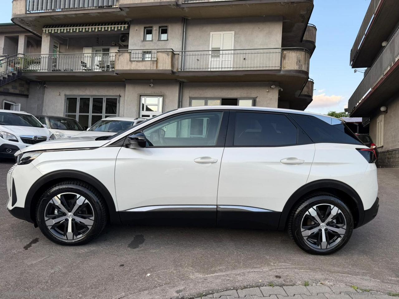 PEUGEOT 3008 BlueHDi 130 S&S Allure Pack