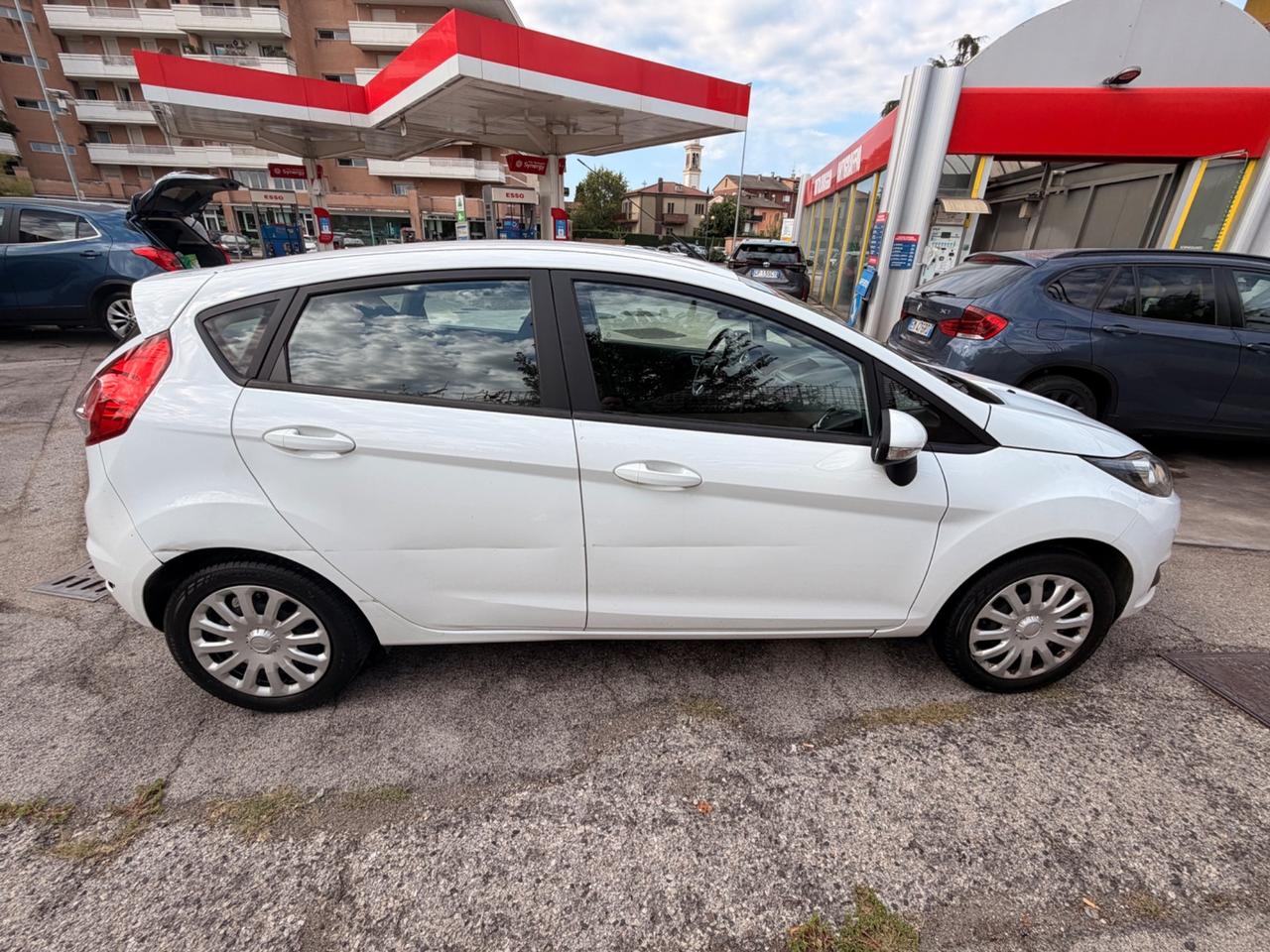 FORD FIESTA1.0 BENZINA NEOPATENTATI GARANZIA EURO6