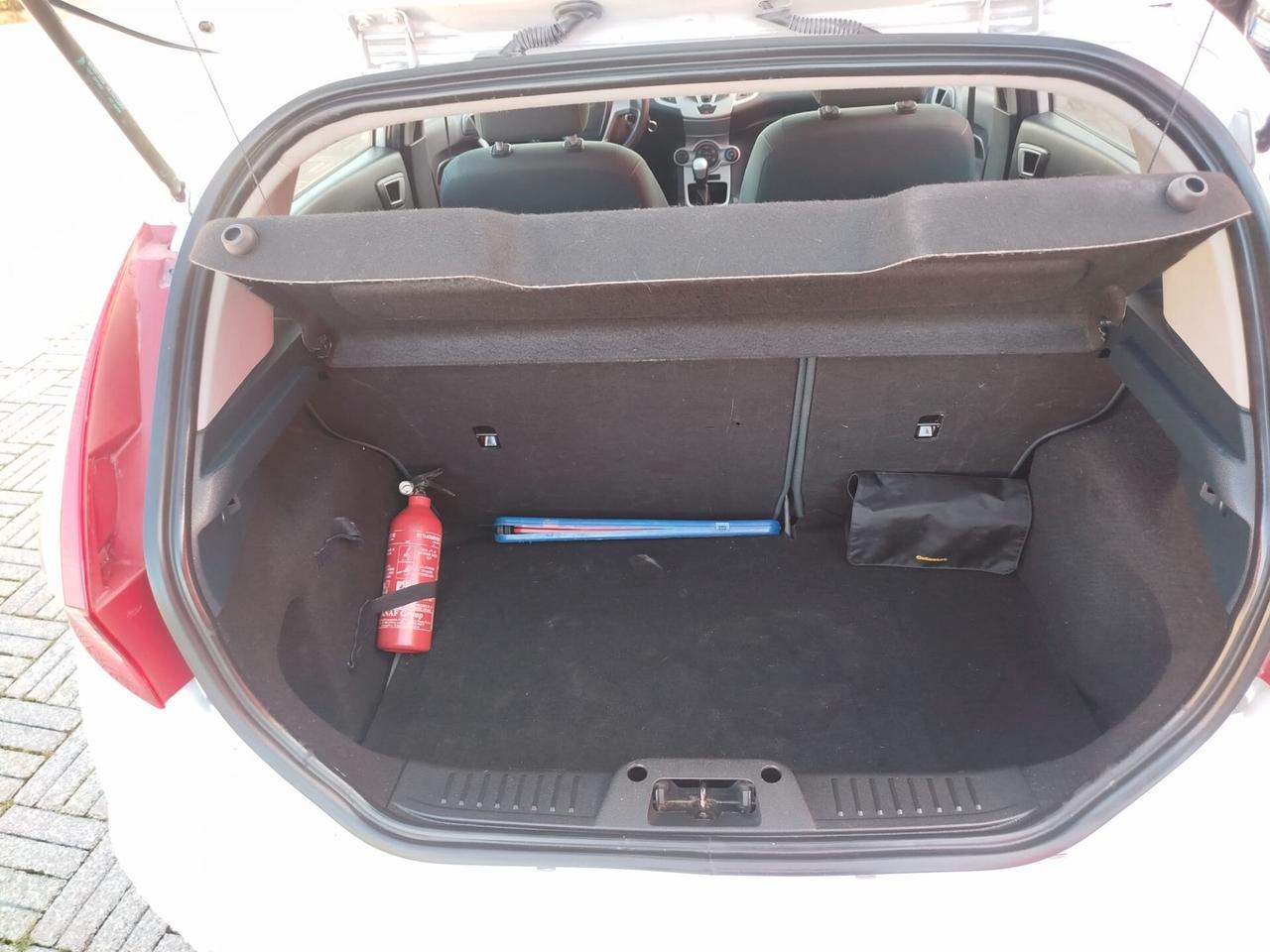 Ford Fiesta 1.4 BENZ/ GPL DI SERIE