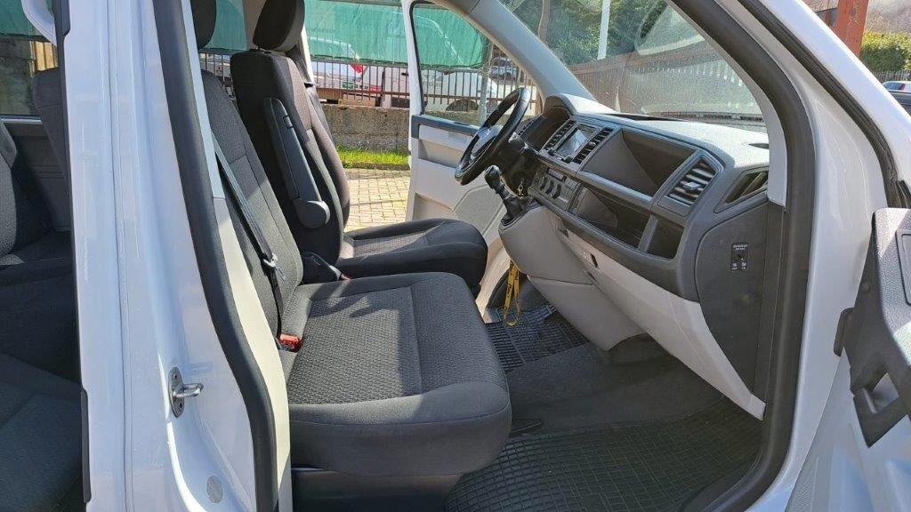 Volkswagen Transporter 2.0 TDI PC Kombi