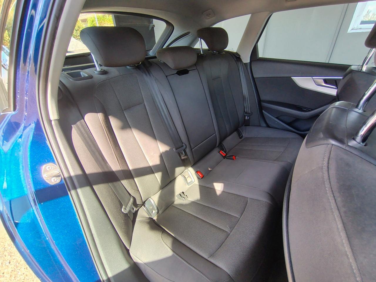 Audi A4 2.0 TDI 150 CV ultra S tronic Sport