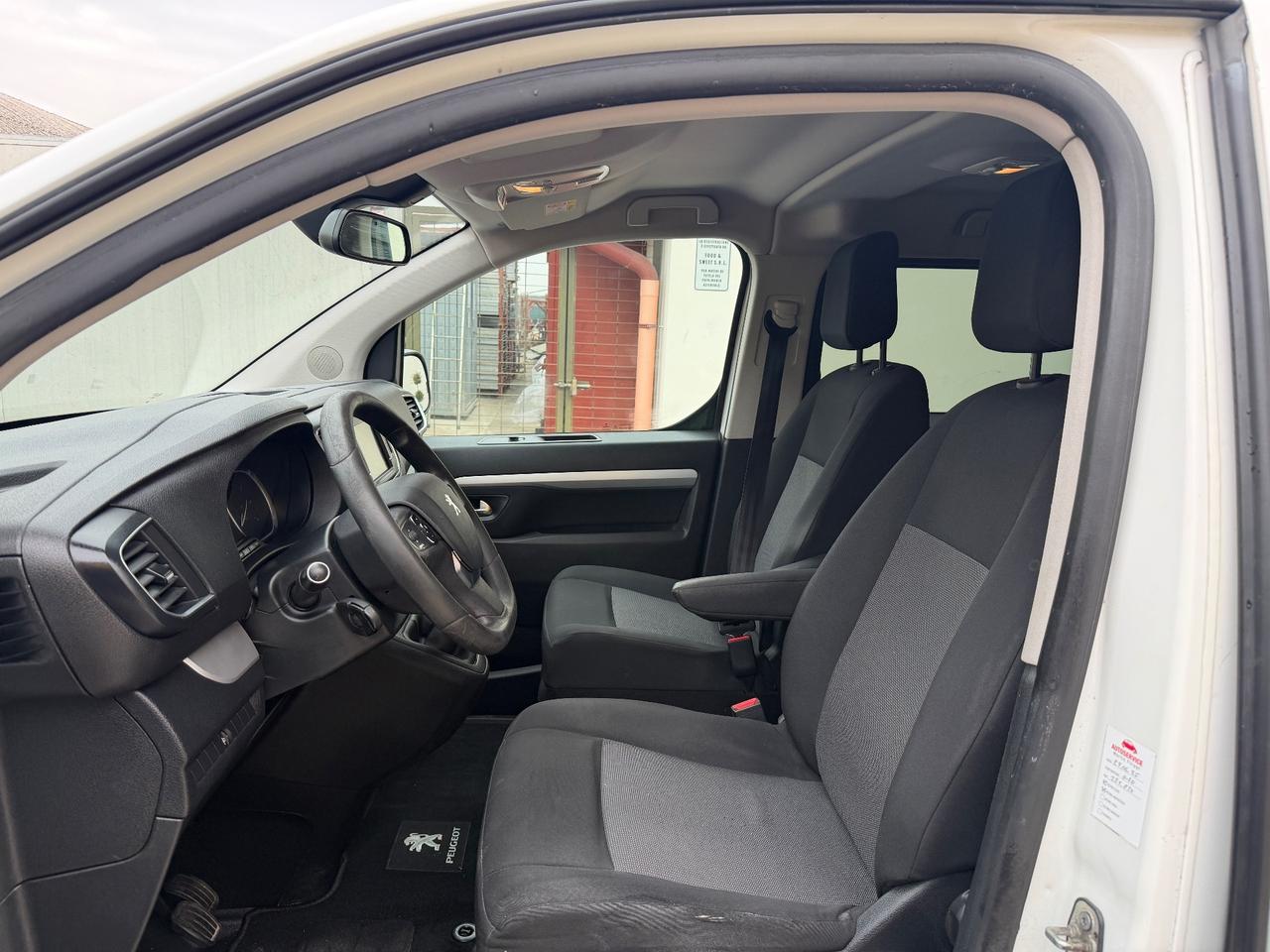 Peugeot Traveller BlueHDi 150 S&S Long 2.0 d