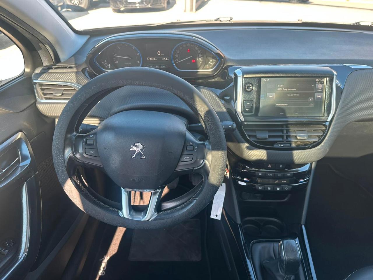 Peugeot 2008 BlueHDi 100 Allure