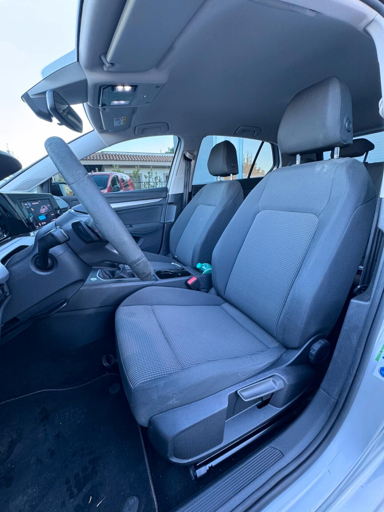 Volkswagen Golf 8 1.0 TSI - NEOPATENTATI - VIRTUAL - PRONTA CONSEGNA