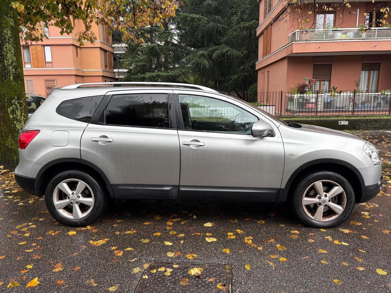 Nissan Qashqai Qashqai+2 1.6 16V n-tec 7 POSTI