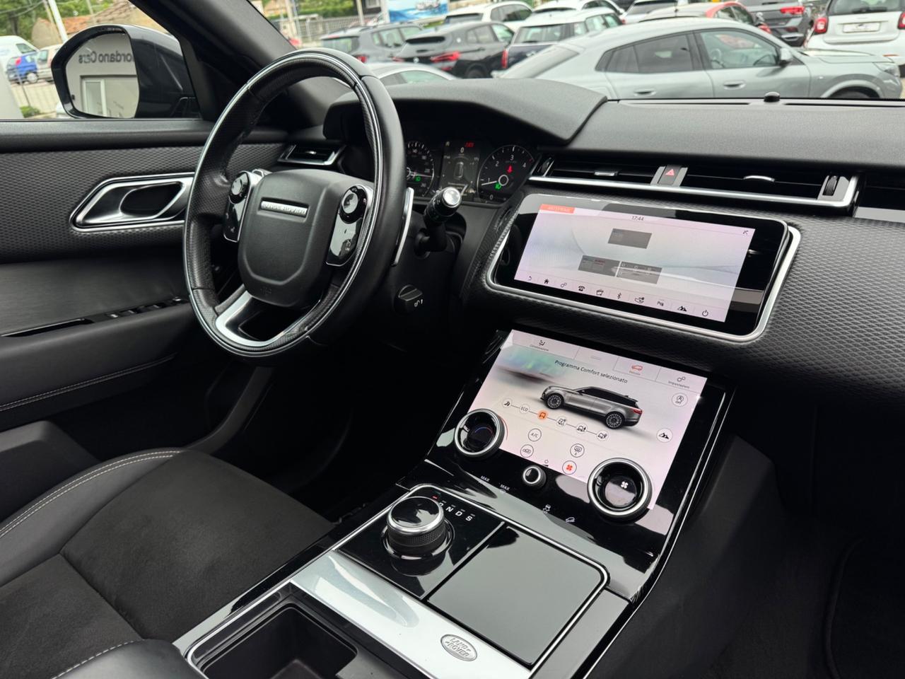 Land Rover Range Rover Velar Range Rover Velar 2.0 TD4 180 CV R-Dynamic HSE