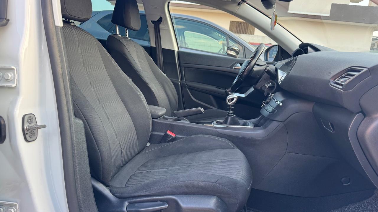 Peugeot 308 1.6 e-HDi 115 CV Stop&Start Business