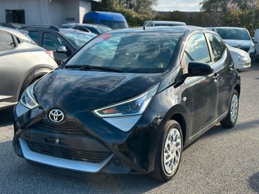 Toyota Aygo Connect 1.0 VVT-i 72 CV 5 porte x-play