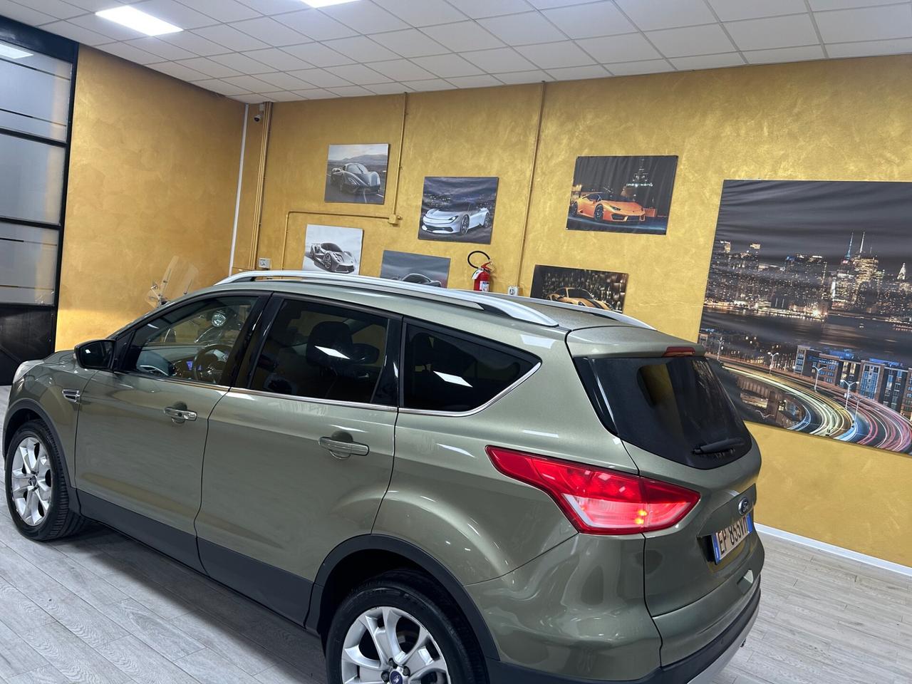 FORD KUGA 2.0 Tdci “TETTO/PELLE/NAV/RETR/19”-2013