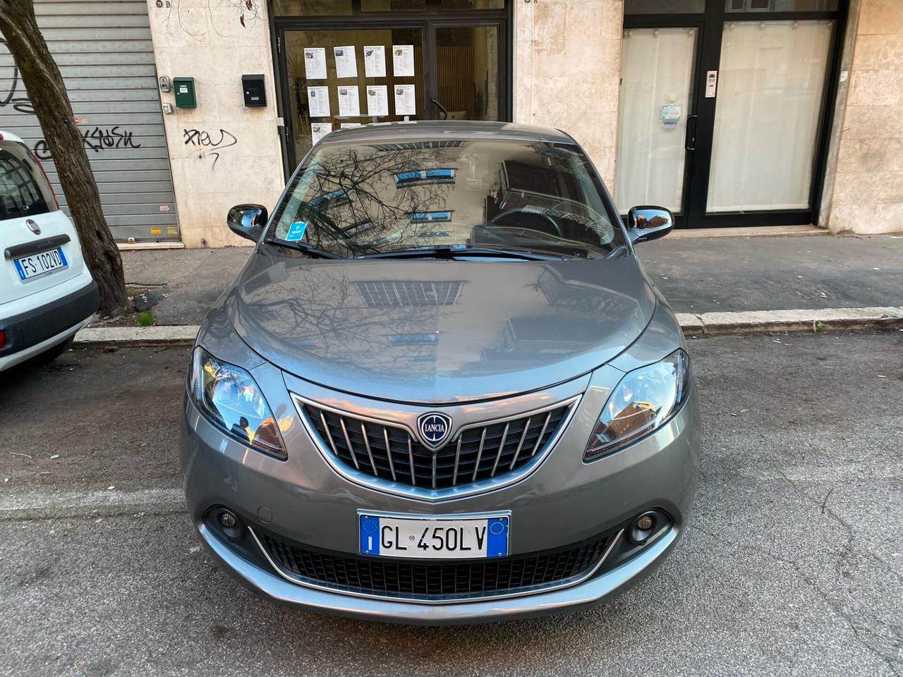 Lancia Ypsilon 1.0 FireFly 5 porte S&S Hybrid Ecochic Gold