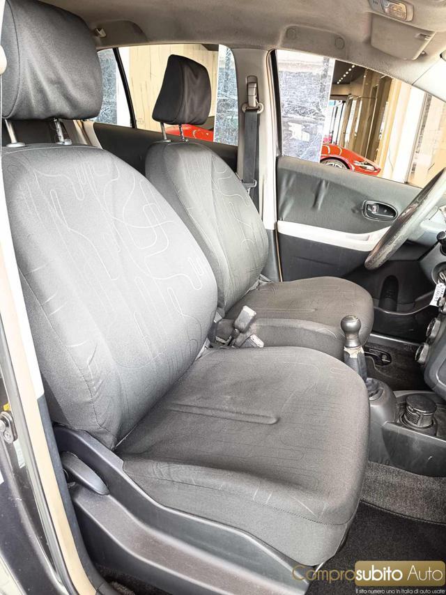 TOYOTA Yaris 1.0 5 porte Sol